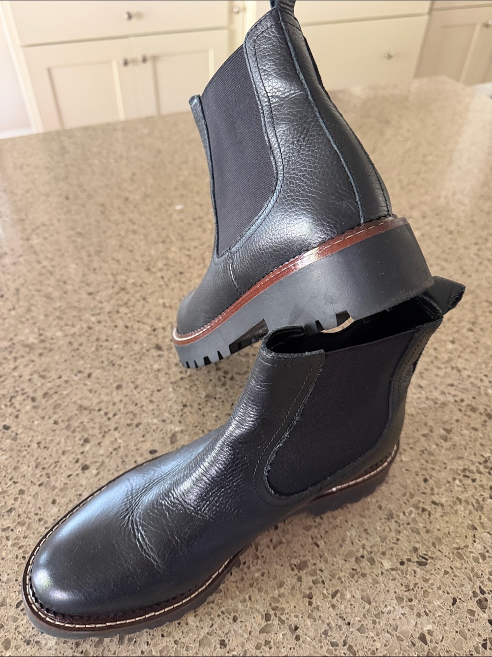 100% leather Chelsea Boot size 8